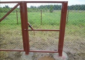 Калитка из сетки рабицы для ворот Калитка из сетки рабицы для ворот